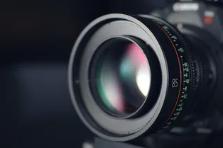 Триллион кадров в секунду: как ученые изобрели камеру, способную снимать объекты, неразличимые невооруженным взглядом Триллион кадров в секунду: как ученые изобрели камеру, способную снимать объекты, неразличимые невооруженным взглядом