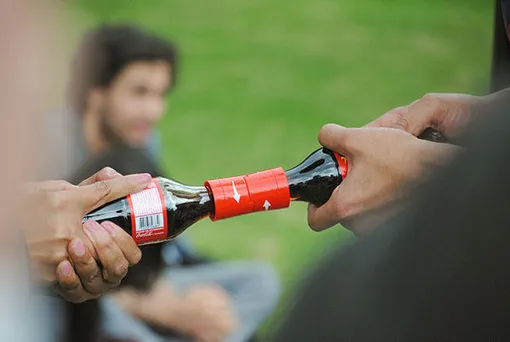 Coca-Cola Friendly Twist