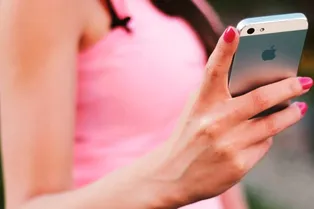 Почему Apple отстаёт от конкурентов?