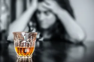 Нейросеть вычислила алкоголиков и наркоманов в соцсетях