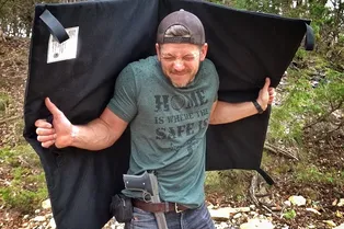 Под защитой уютного «пледа»: сможет ли бронированное одеяло спасти от пули Под защитой уютного «пледа»: сможет ли бронированное одеяло спасти от пули