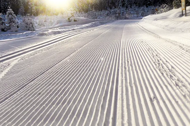 Как работает ратрак — удивительная машина, прокладывающая лыжные трассы