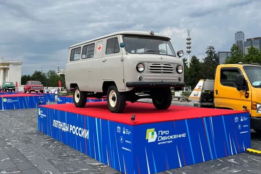 Легенда, конечно, но архаика... УАЗ-450 авто