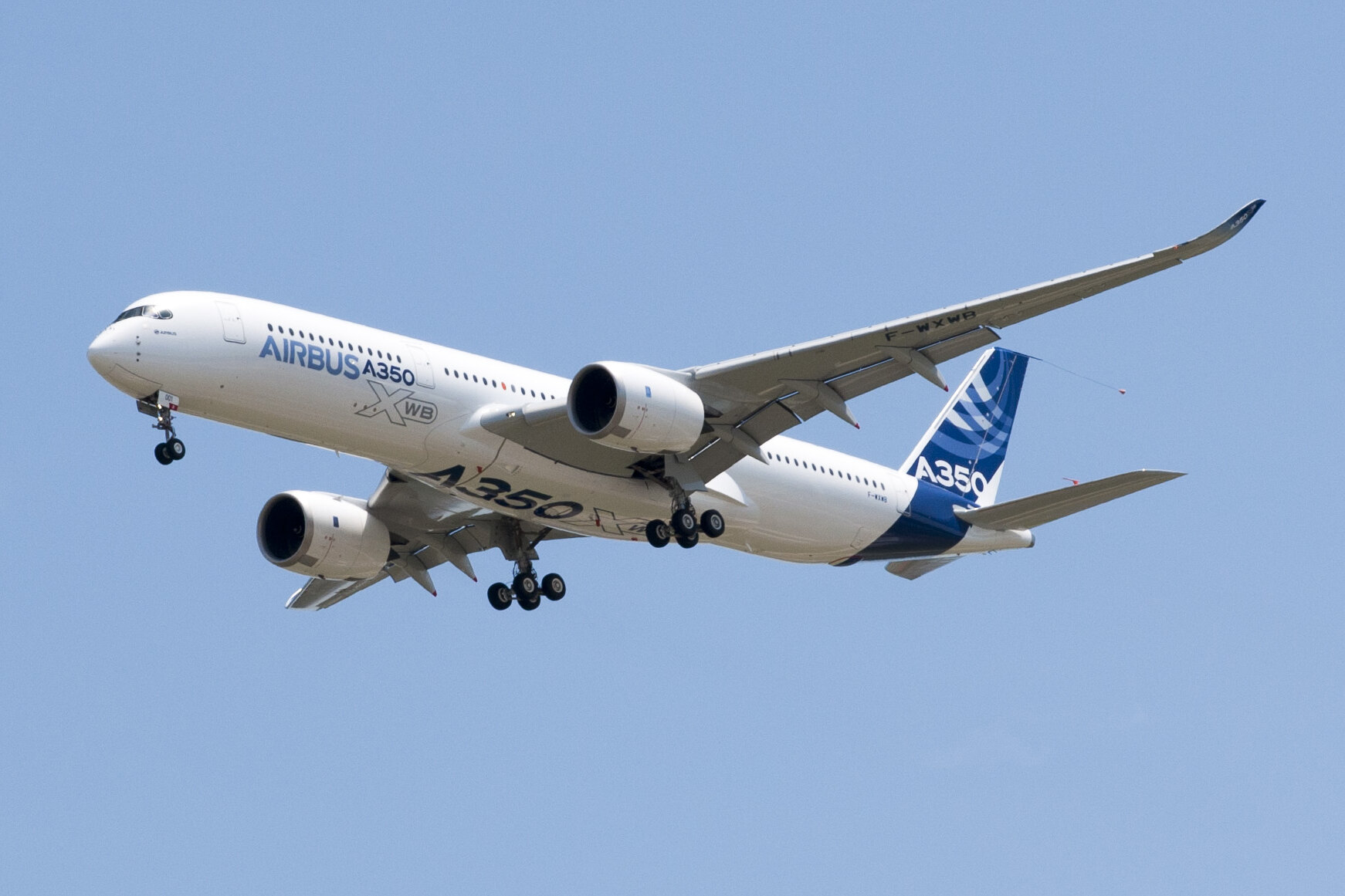 Больше суток в небе: самолет Airbus установил мировой рекорд по продолжительности перелета