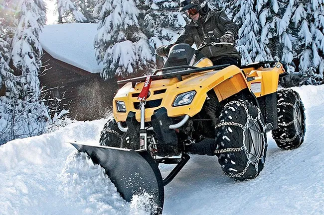 Уборка снега по-взрослому: 5 девайсов для очистки большого участка