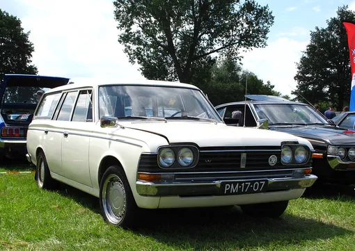 Toyota Crown S50