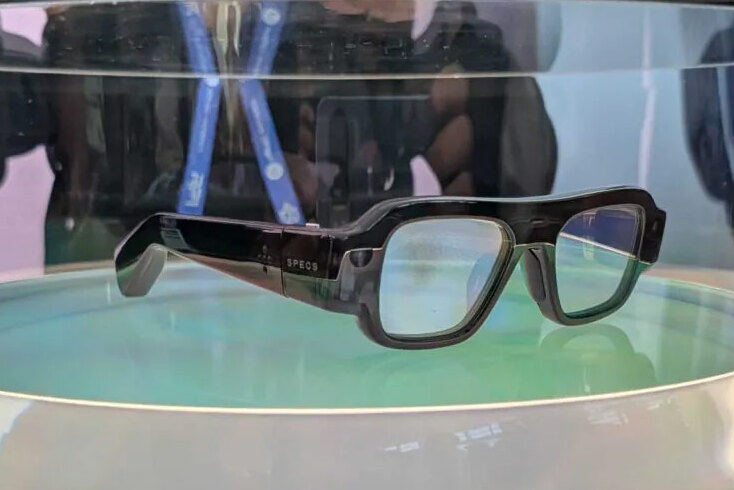 Snap выпустила AR-очки Specs с электрохромными линзами за 2200 долларов