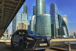 На острие катаны: тест Lexus RX 350 AWD F Sport На острие катаны: тест Lexus RX 350 AWD F Sport