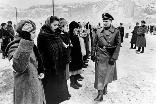 История Амона Гета, жестокого коменданта концентрационного лагеря, который был казнен за свои преступления в 1946 году