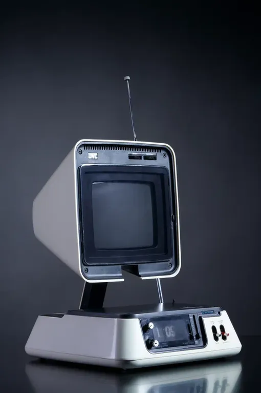 телевизор трансформер пирамида jvc телевизор трансформер пирамида jvc