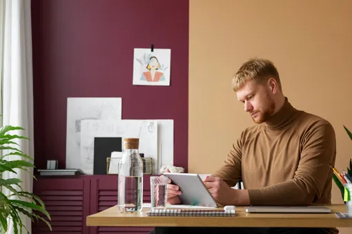 Красные стены мешают вам работать: как интерьер тайно влияет на психику и мозг Красные стены мешают вам работать: как интерьер тайно влияет на психику и мозг