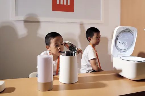 С чего начать знакомство с Xiaomi: 5 интересных гаджетов С чего начать знакомство с Xiaomi: 5 интересных гаджетов