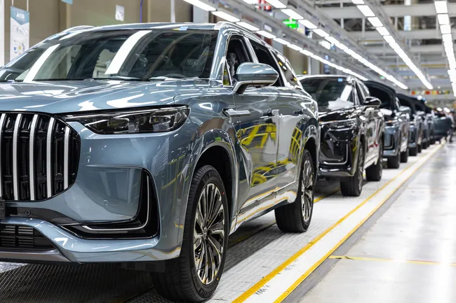 Как Jeland воскресил бывший завод GM в Шушарах: прогулка по цехам и интересные факты