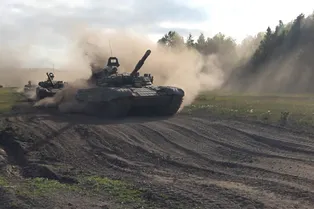 Т-72 продемонстрировал безостановочную стрельбу Т-72 продемонстрировал безостановочную стрельбу