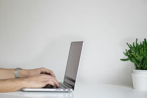 Работа на ноутбуке Работа на ноутбуке