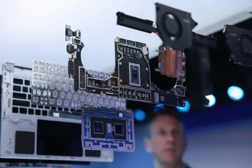 Как прошло мероприятие Microsoft: ставка на ИИ-агентов и Surface Laptop Ultra Как прошло мероприятие Microsoft: ставка на ИИ-агентов и Surface Laptop Ultra