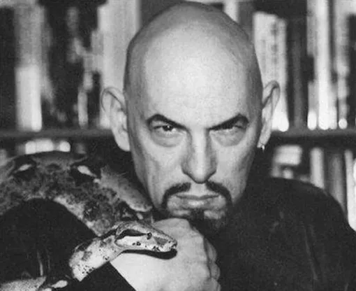 Антон Лавей