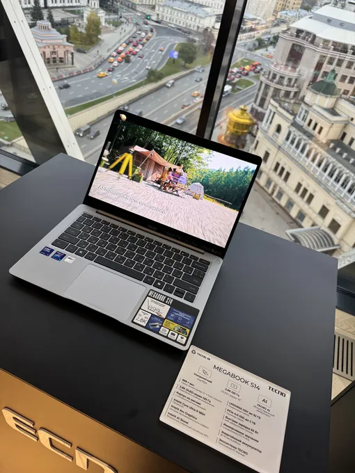 TECNO MEGABOOK S14 TECNO MEGABOOK S14