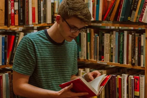 Сможете ли вы угадать книгу по имени героя? Быстрый тест