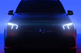 Новый Mercedes-Benz GLE показали без камуфляжа
