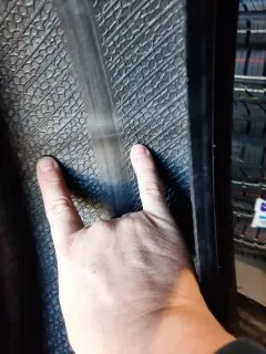 При дошиповке важно сохранить целостность гермослоя на внутренней поверхности. При дошиповке важно сохранить целостность гермослоя на внутренней поверхности фото