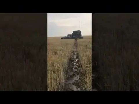 Нажми и смотри
