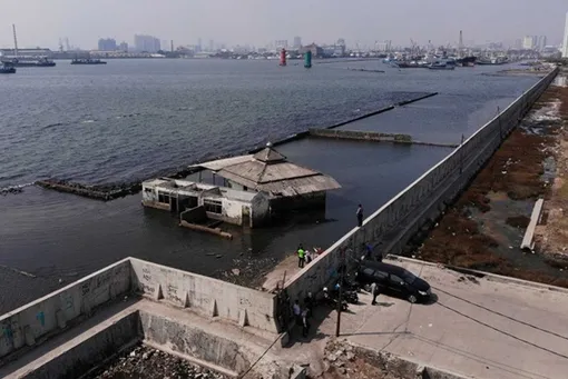 Защитная стена в Северной Джакарте. https://www.thestructuralengineer.info/ Защитная стена в Северной Джакарте. https://www.thestructuralengineer.info/