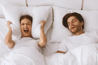 Почему нас не будит собственный храп: простое объяснение Почему нас не будит собственный храп: простое объяснение