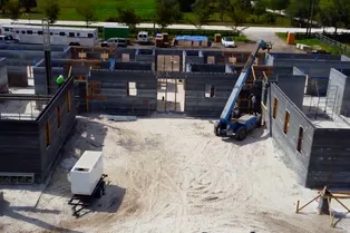 В США почти возвели крупнейшее в мире 3D-печатное здание — это наше будущее В США почти возвели крупнейшее в мире 3D-печатное здание — это наше будущее