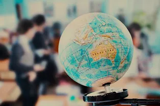 Доставайте двойные листочки! Пришло время решить контрольную по географии и ответить всего на 5 каверзных вопросов