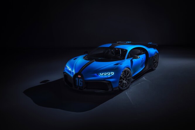 Назван реальный расход топлива Bugatti Chiron Pur Sport