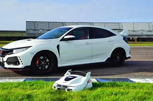 Honda выпустила газонокосилку с автопилотом и противоугонкой Honda выпустила газонокосилку с автопилотом и противоугонкой