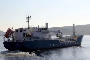 Универсальный корабль наведёт порядок в Арктике
