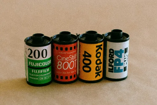 Как выбрать фотопленку? Вот почему Portra 400 для потретов, а Ektar 100 — для пейзажей! Как выбрать фотопленку? Вот почему Portra 400 для потретов, а Ektar 100 — для пейзажей!