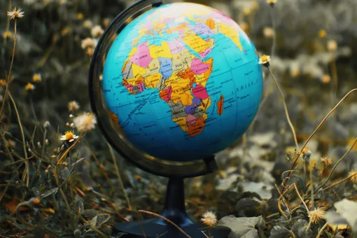 Три вопроса для настоящих знатоков географии: столица, флаг и контур Три вопроса для настоящих знатоков географии: столица, флаг и контур