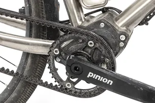 Велосипедная цепь или ремень: какой привод лучше подойдет именно вам