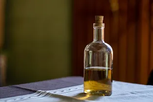 Какие вещи нельзя чистить уксусом Какие вещи нельзя чистить уксусом