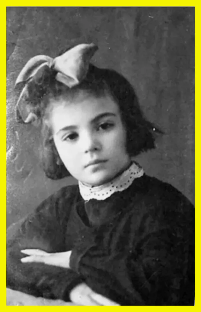 Кто эта девочка на фото?