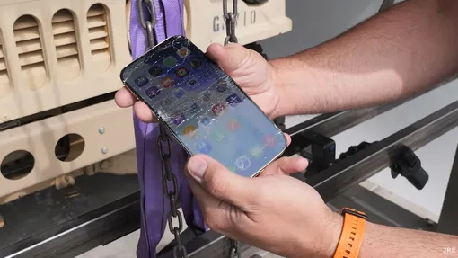 Стоит ли покупать iPhone Air: насколько прочным оказался смартфон