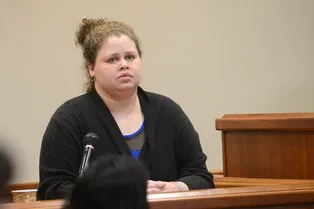 Она утопила своего щенка и 227 раз ударила ножом родную мать! История Сарры Гилберт Она утопила своего щенка и 227 раз ударила ножом родную мать! История Сарры Гилберт