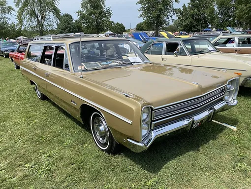 Plymouth Futy Custom Suburban station wagon