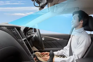 Nissan позволит водителю не трогать руль Nissan позволит водителю не трогать руль