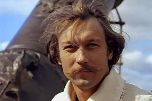 Кто стоял за киноклассикой? Проверьте, узнаете ли режиссеров культовых фильмов СССР Кто стоял за киноклассикой? Проверьте, узнаете ли режиссеров культовых фильмов СССР