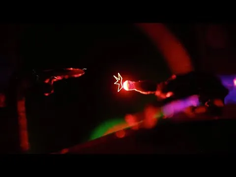 Нажми и смотри