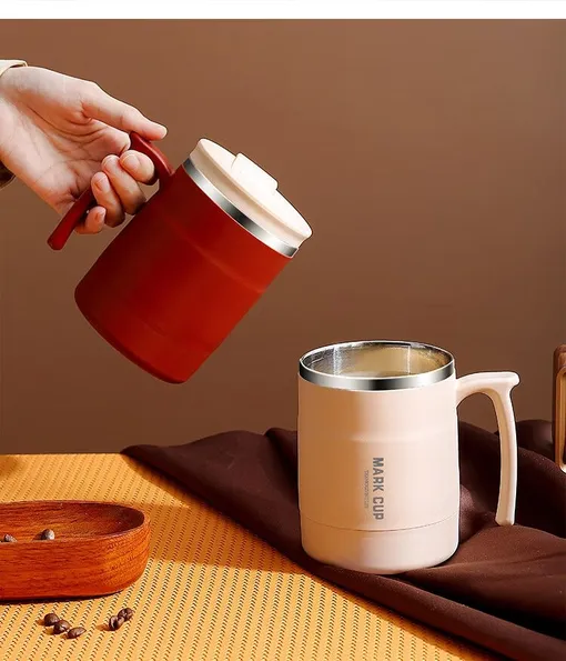 Кстати, кофе в кружке-термосе вкуснее, чем в стаканчике. кружка термос