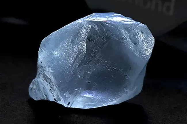 Медь стала ценнее натуральных алмазов — кроме редких голубых камней