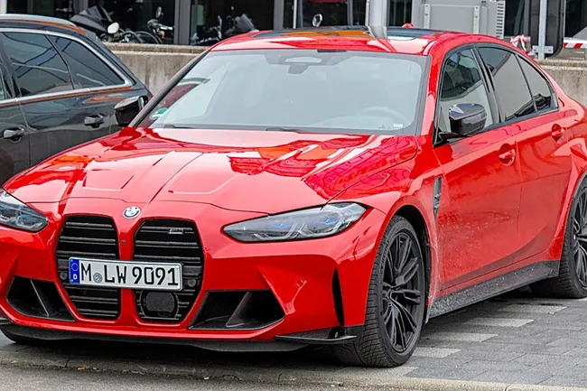 BMW выпустит мотор с факельным зажиганием — технологией, от которой ГАЗ отказался в 1980-х