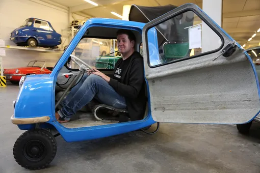 Peel P50, самый маленький автомобиль в мире Peel P50, самый маленький автомобиль в мире