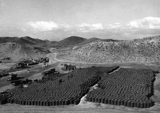 Бочки с радиоактивной почвой после инцидента в Паломаресе. /