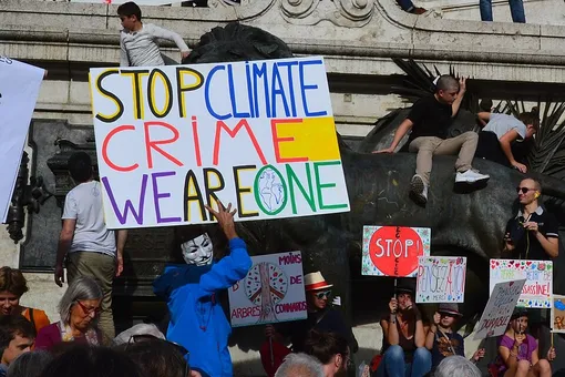 climate protests in paris